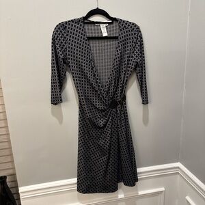 Max Studio Black and Gray Patterned Long Sleeve Dress